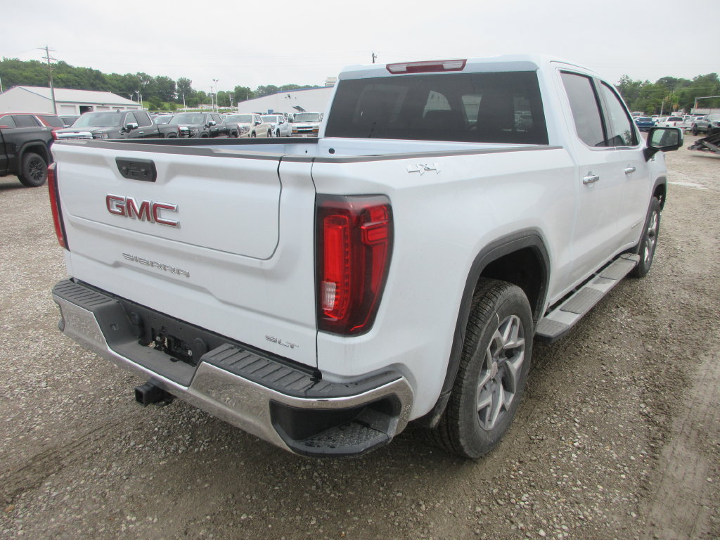 New 2026 GMC Sierra 1500 SLT w/ SLT Premium Package AWD/4WD image 5