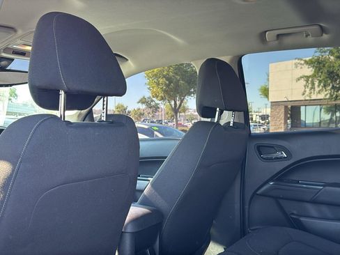 Used 2016 Chevrolet Colorado LT w/ LT Convenience Package image 24