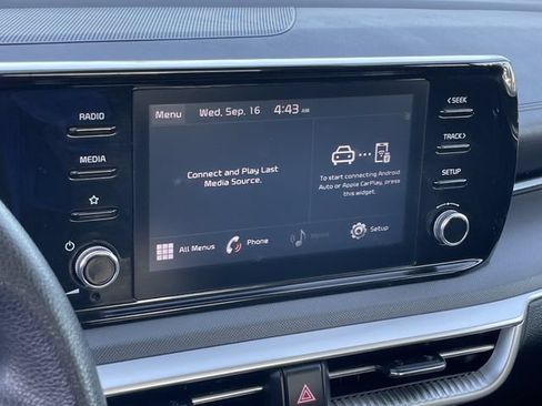 Used 2022 Kia K5 LXS FWD image 16
