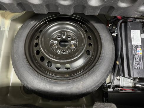 Used 2021 Dodge Challenger SXT w/ Blacktop Package image 34