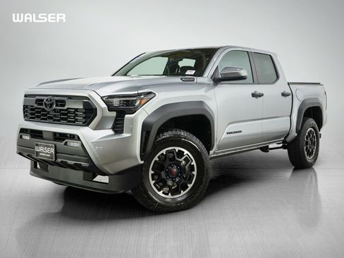 Used 2026 Toyota Tacoma TRD Off-Road AWD/4WD image 1