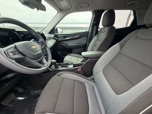 Used 2025 Chevrolet TrailBlazer LT image 25