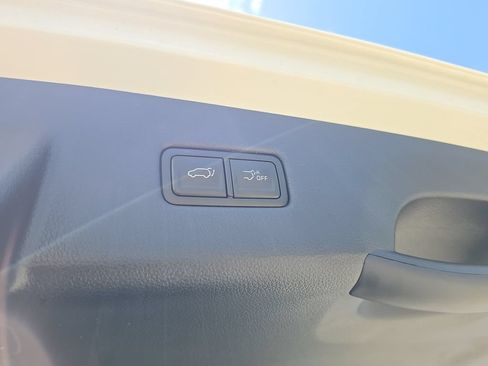 New 2026 Kia Carnival SX FWD image 11