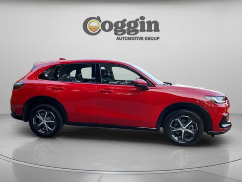 Used 2023 Honda HR-V EX-L image 6