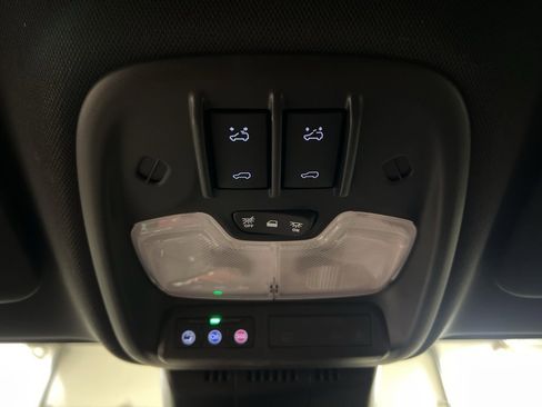 Used 2023 GMC Canyon AT4 w/ AT4 Premium Package image 28