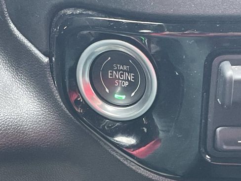 Used 2022 Chevrolet Silverado 1500 LT image 25