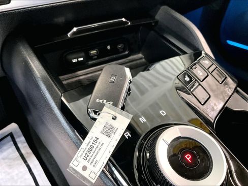 Used 2023 Kia Sportage EX w/ EX Premium Package image 30