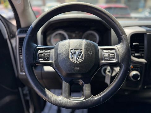 Used 2020 RAM 1500 Tradesman w/ Chrome Plus Package RWD image 33