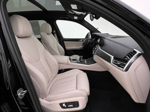 Certified 2022 BMW X5 xDrive40i w/ M Sport Package image 15
