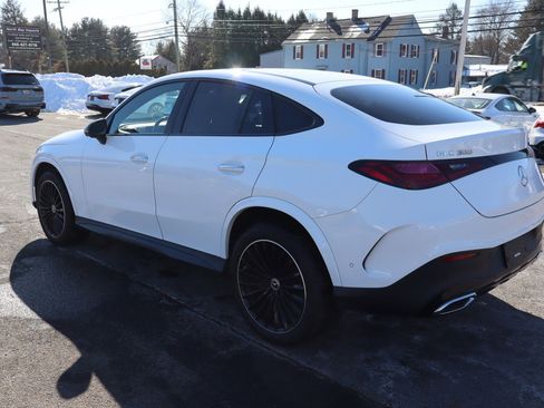 Used 2024 Mercedes-Benz GLC 300 4MATIC w/ AMG Line image 7
