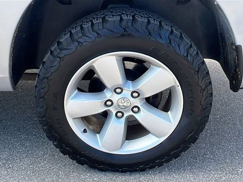 Used 2016 RAM 1500 Classic SLT image 35