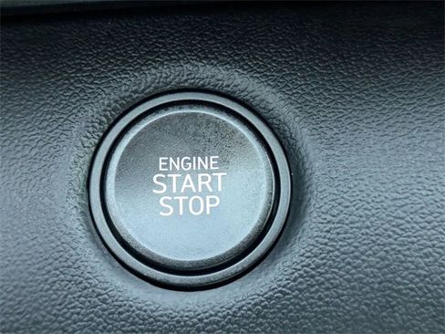 Used 2025 Hyundai Elantra Sport image 8
