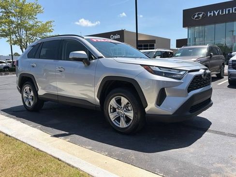 Used 2025 Toyota RAV4 XLE w/ Convenience Package AWD/4WD image 2