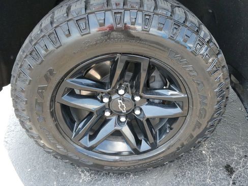 Used 2020 Chevrolet Silverado 1500 LT Trail Boss AWD/4WD image 10