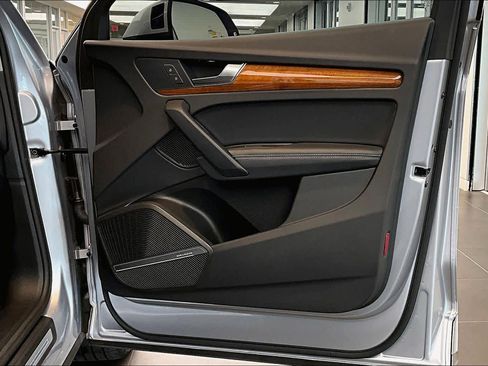 Certified 2023 Audi Q5 2.0T Premium Plus w/ Premium Plus Package image 23