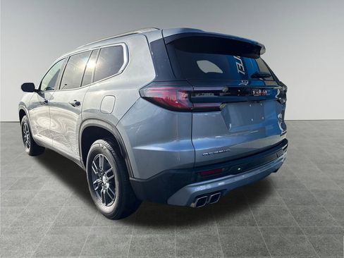 Used 2025 GMC Acadia Elevation image 3