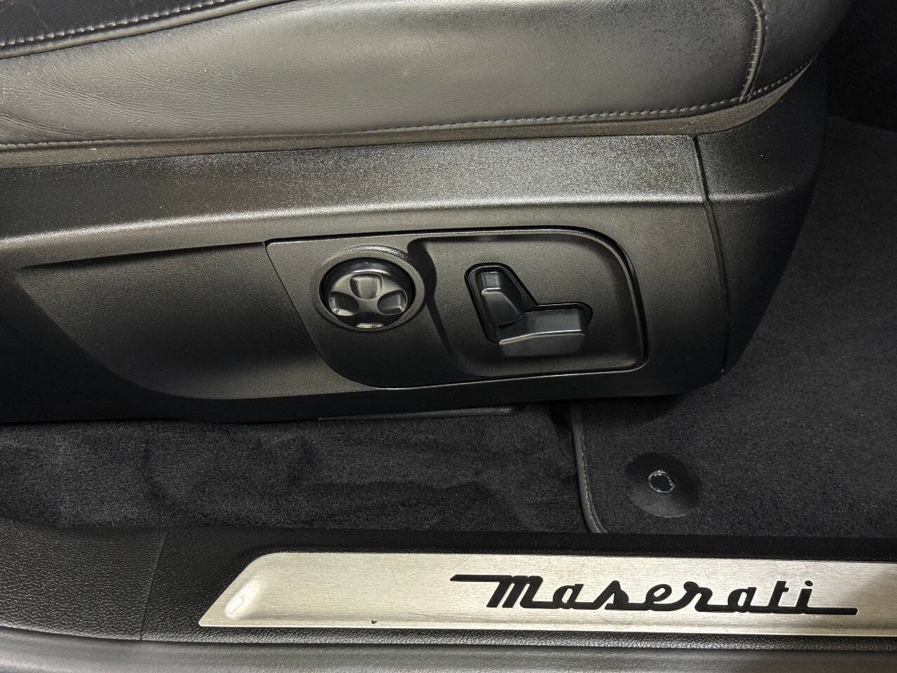 Used 2018 Maserati Levante S GranSport AWD/4WD image 41