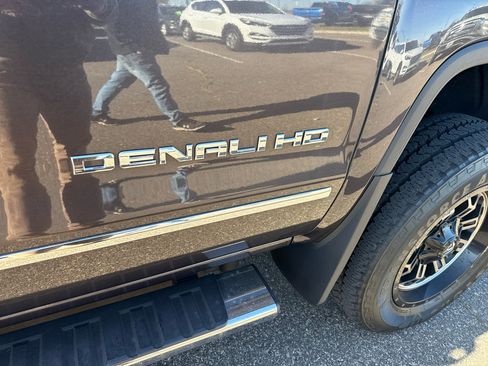 Used 2015 GMC Sierra 2500 Denali w/ Duramax Plus Package image 54