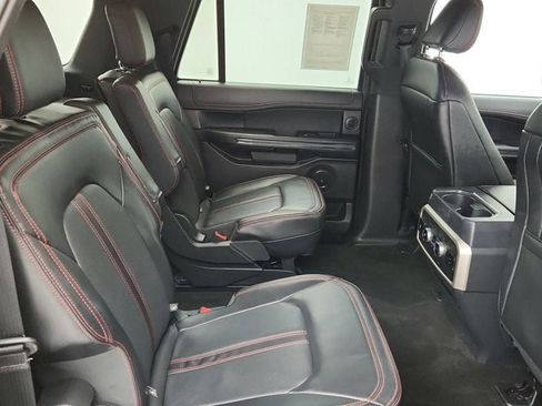Used 2022 Ford Expedition Max Limited image 25