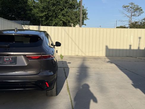 Used 2021 Jaguar F-PACE S AWD/4WD image 11