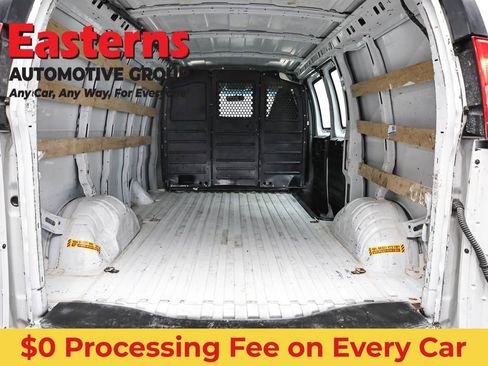 Used 2020 GMC Savana 2500 w/ Driver Convenience Package RWD image 9