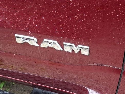 Used 2019 RAM 1500 Big Horn AWD/4WD image 10