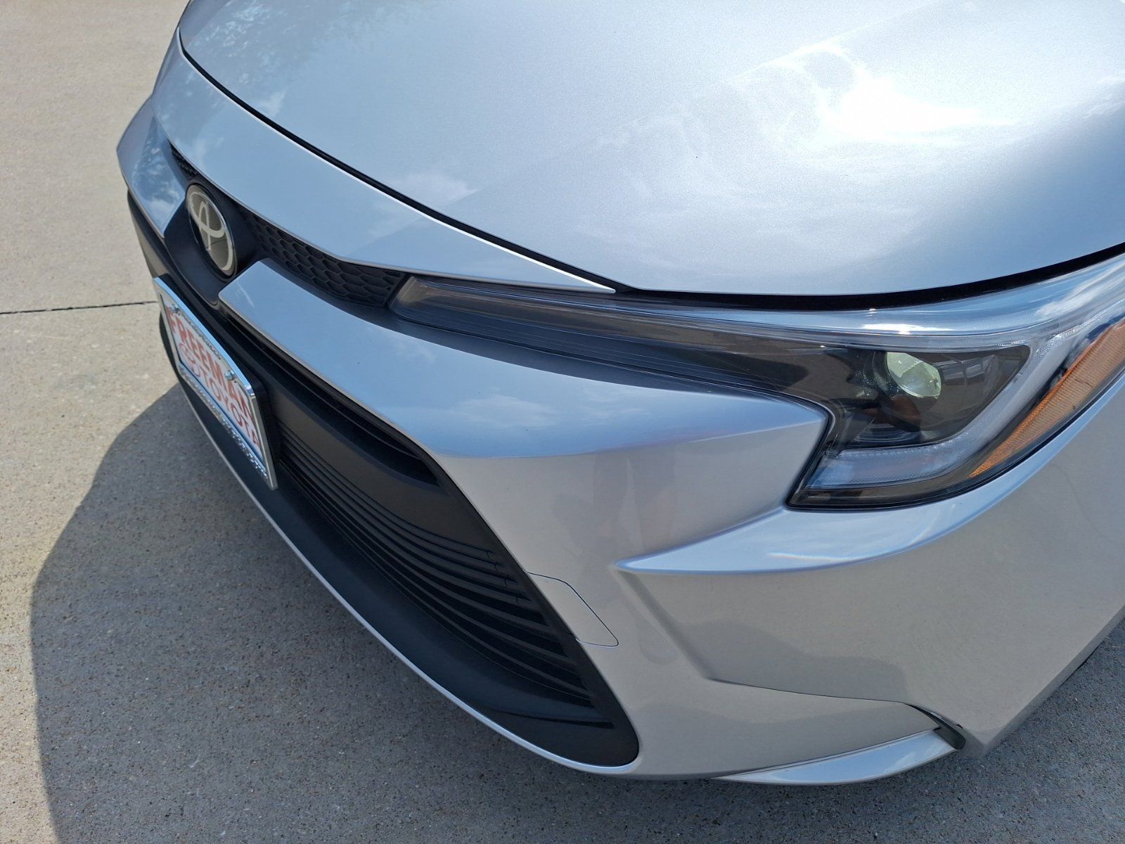 Used 2026 Toyota Corolla LE FWD image 10