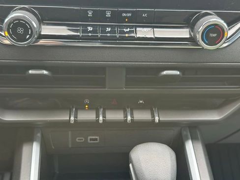 Used 2023 Chevrolet Colorado Trail Boss w/ LPO, Dark Essentials Package image 21