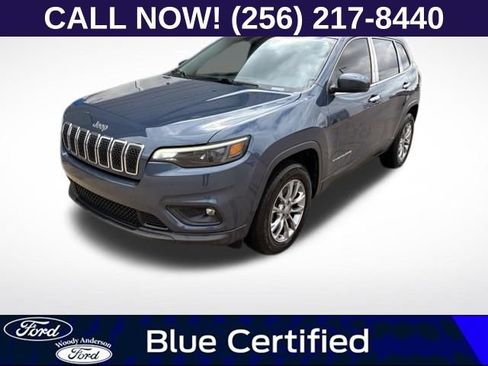 Used 2020 Jeep Cherokee Latitude Plus w/ Comfort/Convenience Group AWD/4WD image 1