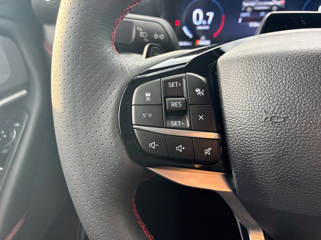 Used 2025 Ford Explorer ST AWD/4WD image 30
