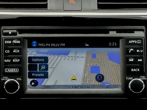 Used 2017 Nissan Sentra SR w/ SR Premium Technology Package image 23