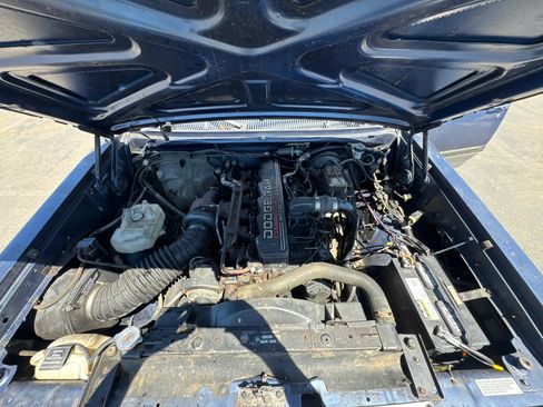 Used 1993 Dodge D/W Truck 250 AWD/4WD image 12