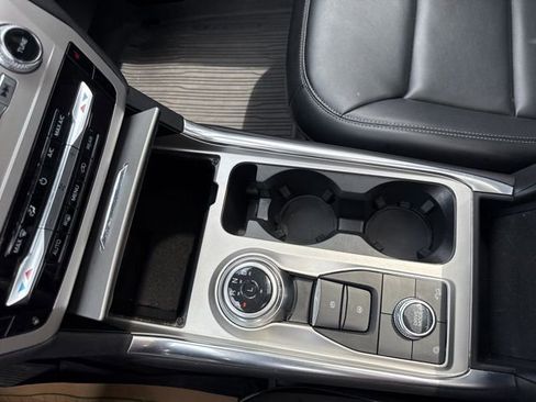 Certified 2023 Ford Explorer XLT w/ Equipment Group 202A AWD/4WD image 24