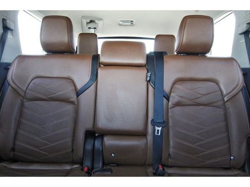 Used 2023 Nissan Pathfinder Platinum w/ Cargo Package image 14