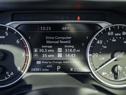 Used 2022 Nissan Rogue SV w/ SV Premium Package image 36