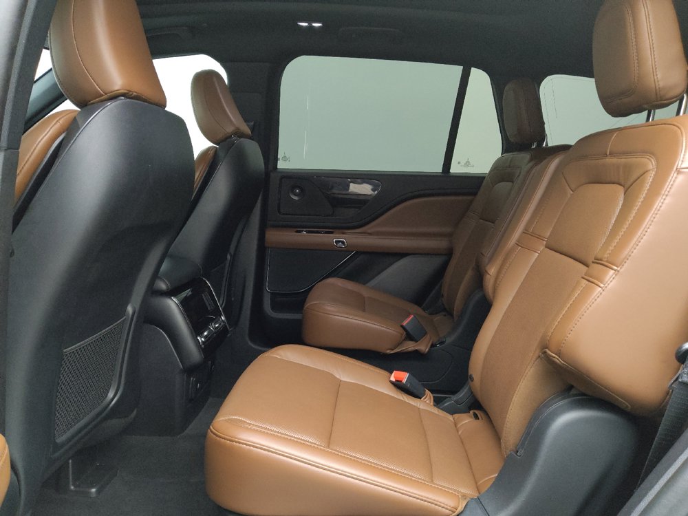 Used 2021 Lincoln Aviator Reserve w/ Equipment Group 208A AWD/4WD image 18