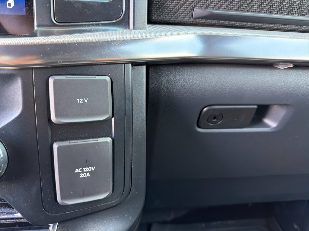 Certified 2023 Ford F150 Raptor w/ Raptor Carbon Fiber Package AWD/4WD image 22
