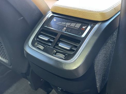 Used 2017 Volvo XC90 T6 Momentum w/ Vision Package AWD/4WD image 16