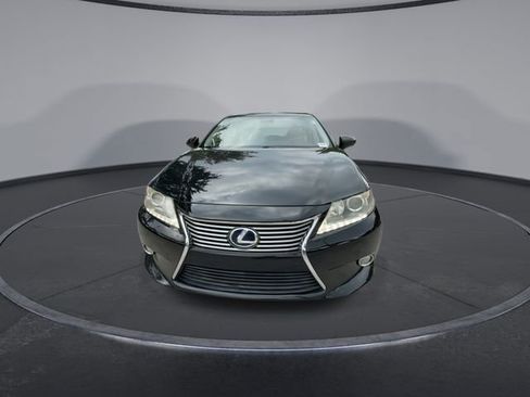Used 2013 Lexus ES 300h w/ Luxury Pkg FWD image 3