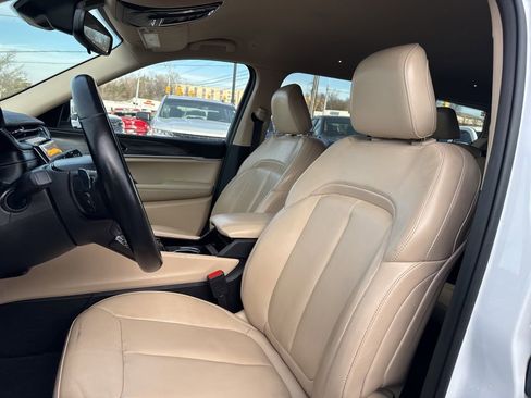 Used 2021 Jeep Grand Cherokee L Limited w/ MOPAR Finishing Package image 16