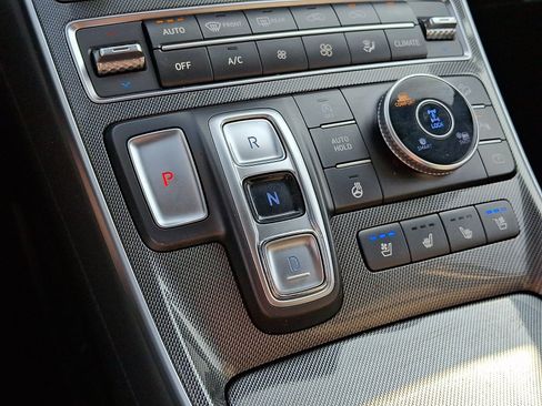 Certified 2023 Hyundai Santa Fe Limited AWD/4WD image 15
