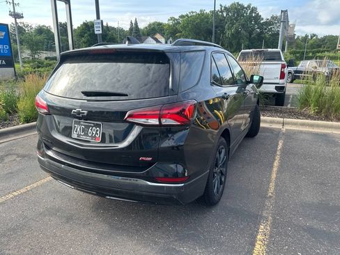 Used 2022 Chevrolet Equinox RS w/ RS Leather Package AWD/4WD image 13