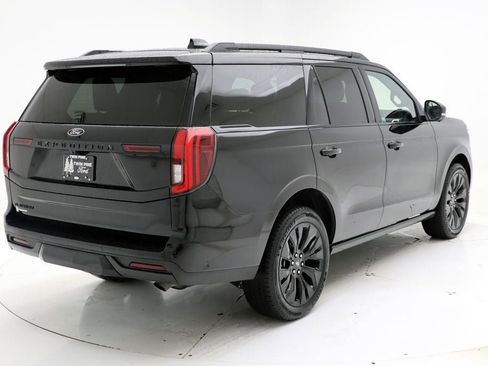 Used 2025 Ford Expedition Platinum w/ Stealth Appearance Package AWD/4WD image 8