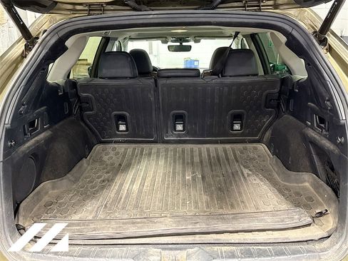 Used 2020 Subaru Outback Limited image 29