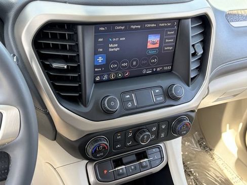 Used 2023 GMC Acadia Denali w/ Denali Ultimate Package AWD/4WD image 27