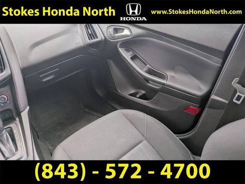 Used 2018 Ford Focus SE image 16