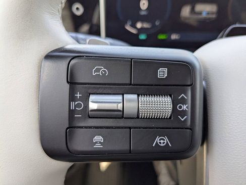 Used 2024 Hyundai Santa Fe Limited image 28