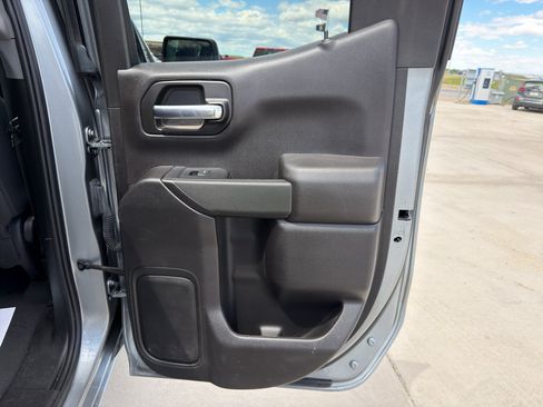 Used 2024 Chevrolet Silverado 1500 Custom w/ Dark Appearance Package AWD/4WD image 18