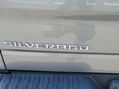 Used 2023 Chevrolet Silverado 1500 RST RWD image 8
