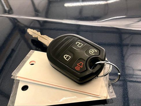 Used 2016 Ford F250 Lariat w/ Lariat Ultimate Package image 9